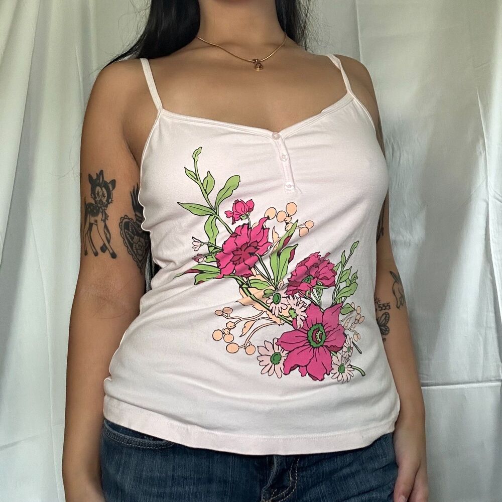 floral graphic tank with buttons